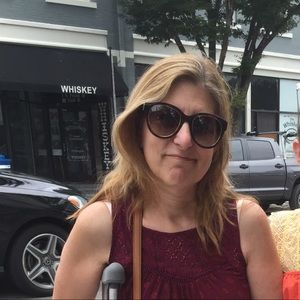 Meet your Posher, Dawn